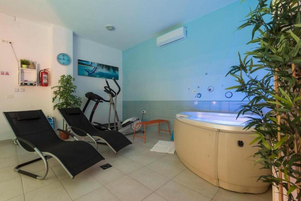 Ema Guest house 3*